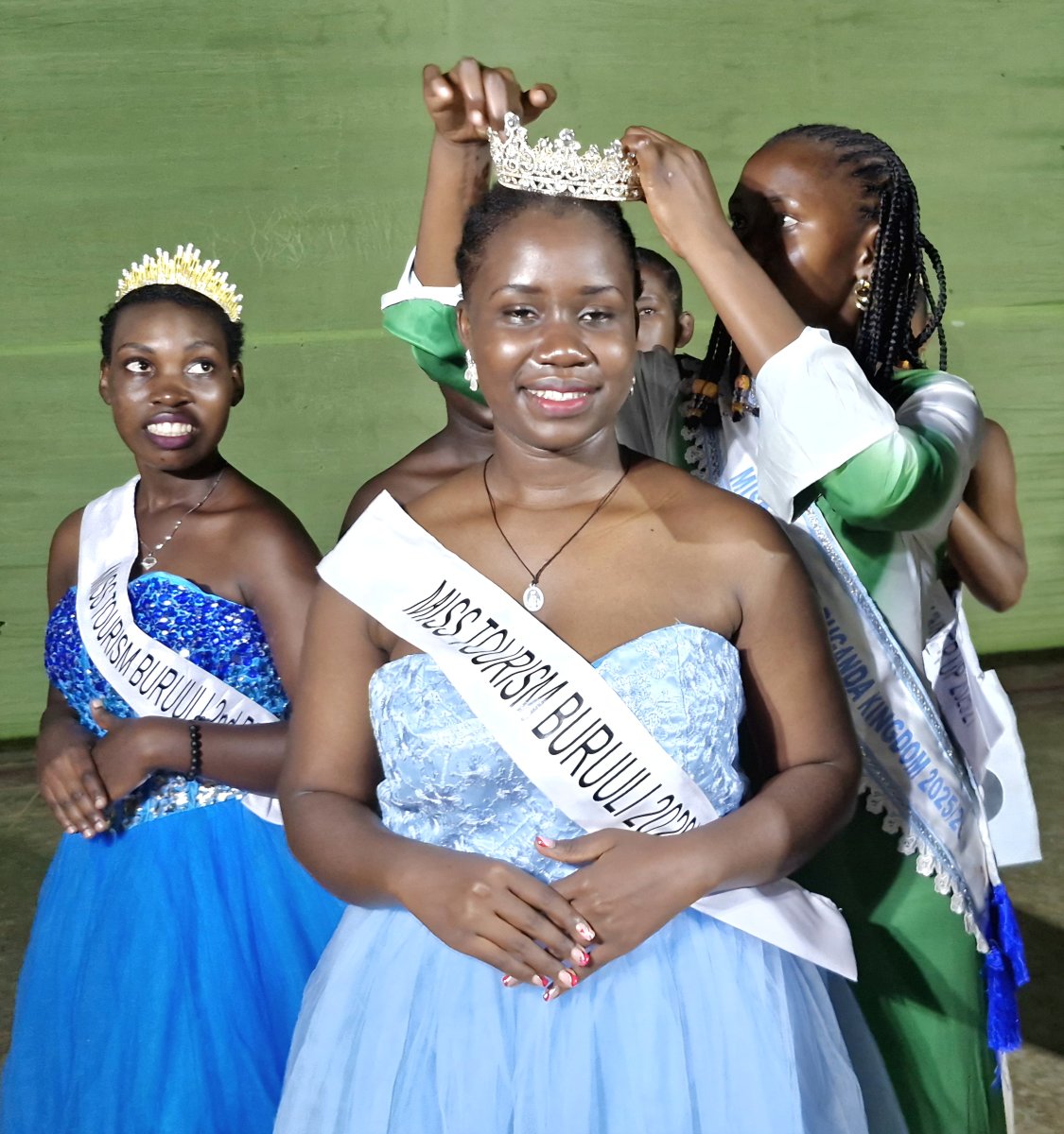 SSAZA BULUULI: NALUBEGA ANNE CLAIRE MUZZUKULU WA NSAMBA YASITUKIDDE KU BWA NNALULUNGI W'EBYOLAMBUZI OMUGGYA 2026-2027 MU BULUULI.